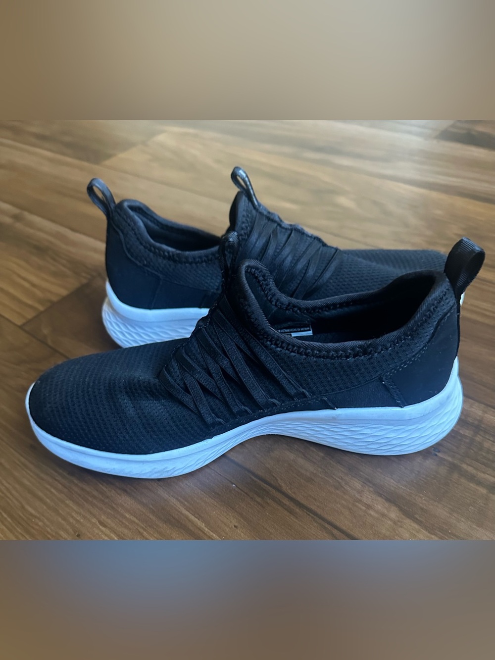 Skechers Skech-Lite Pro Black White Slip On Sneakers Womens Size 6.5 - Picture 2 of 5